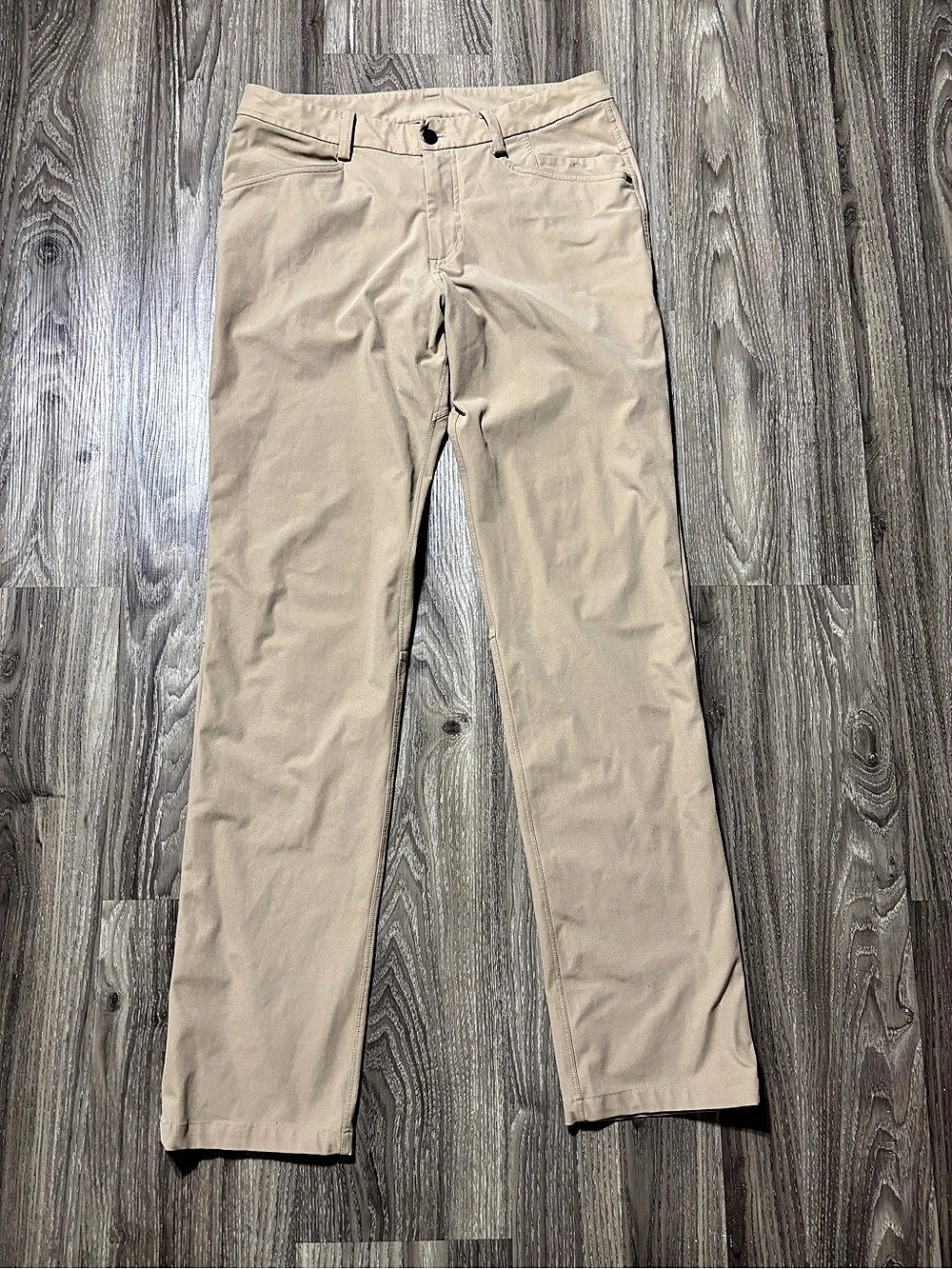 lululemon Commission Pant Classic Warpstreme Men's Chino Pants Waist 32 Beige